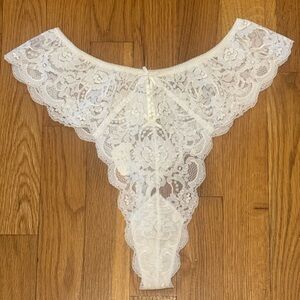 Vintage VICTORIA’S SECRET Gold Label Lace Panties M/L White Ivory Lingerie Thong
